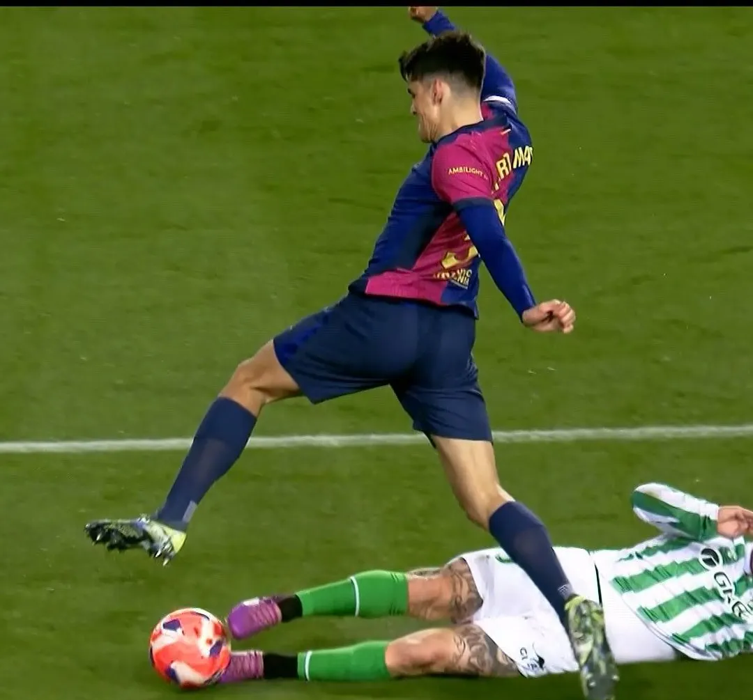 巴里主场遭遇连败，保级压力加大