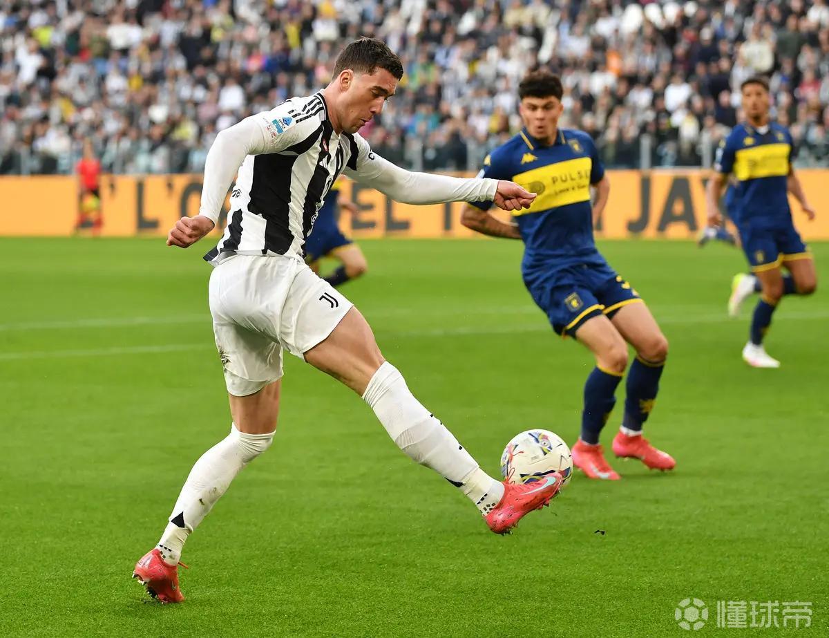 关于世俱杯首轮胜负激烈，米兰王者再战巴西劲旅的信息