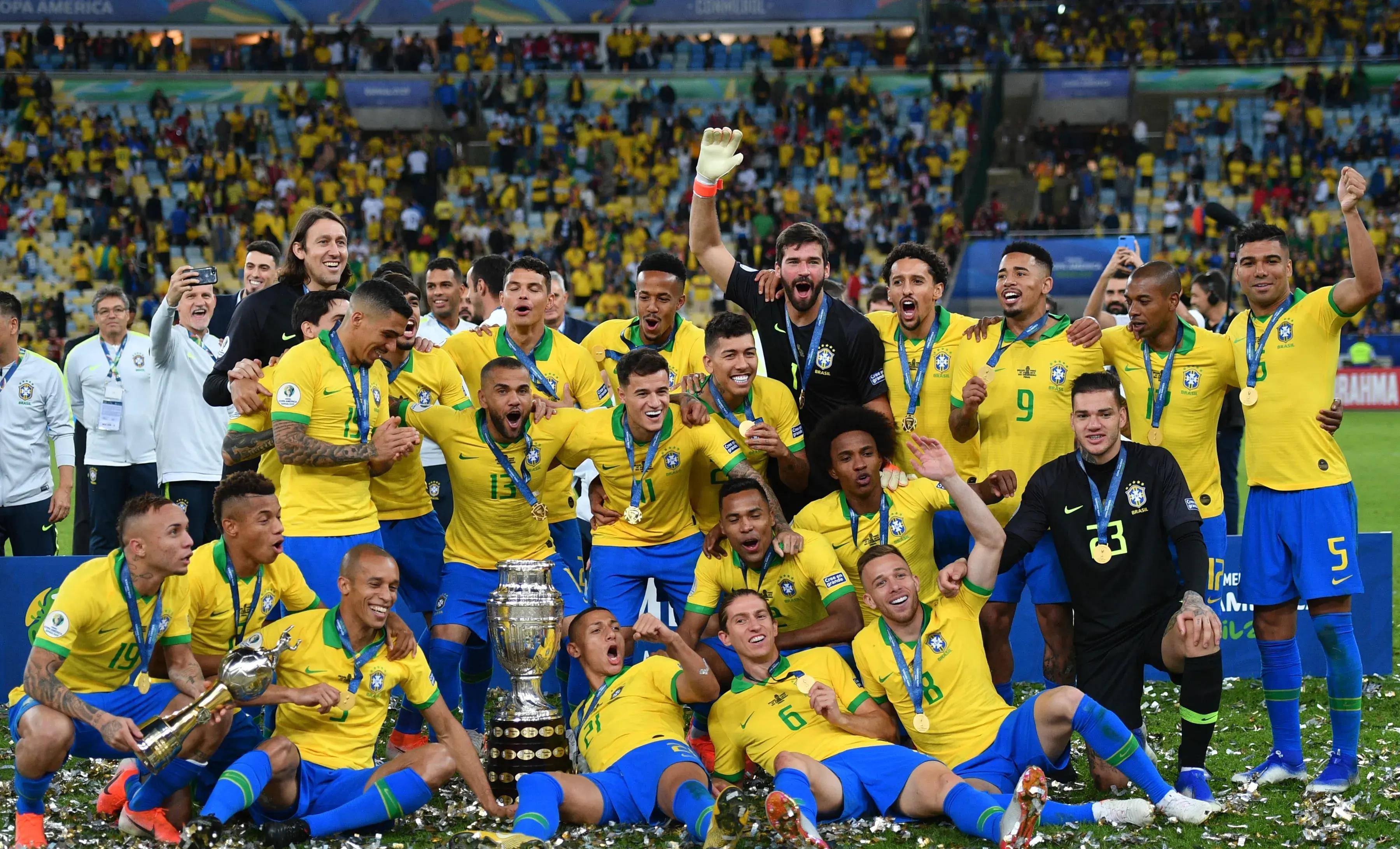 巴西球队在国际比赛中勇夺桂冠的简单介绍