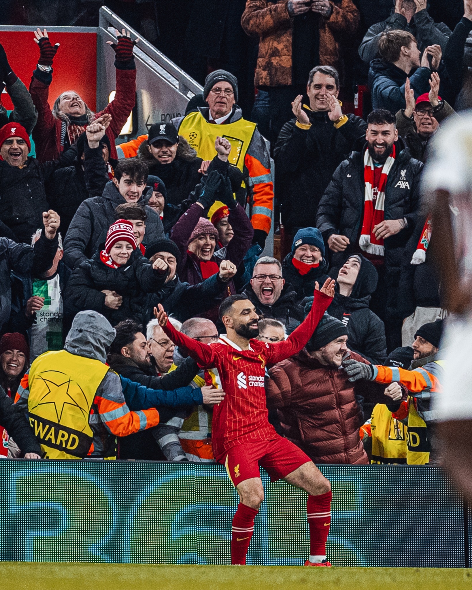 包含利物浦主场力克曼城，晋级决赛的词条