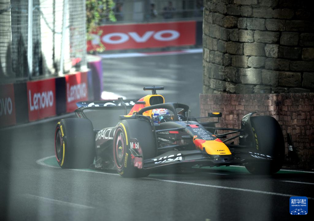 开云体育在线-哈斯车队轻取红牛车队，维斯塔潘点燃赛场的简单介绍