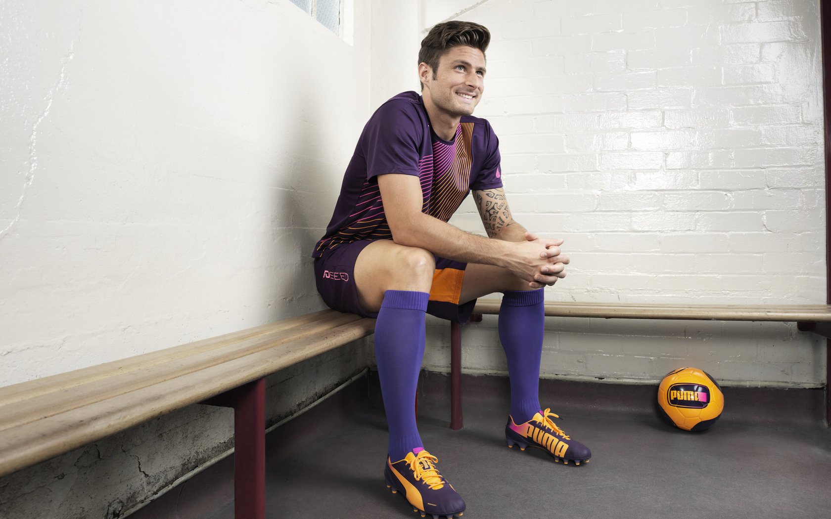 奥纳纳爆发，阿森纳客场力克AC米兰带走关键胜利