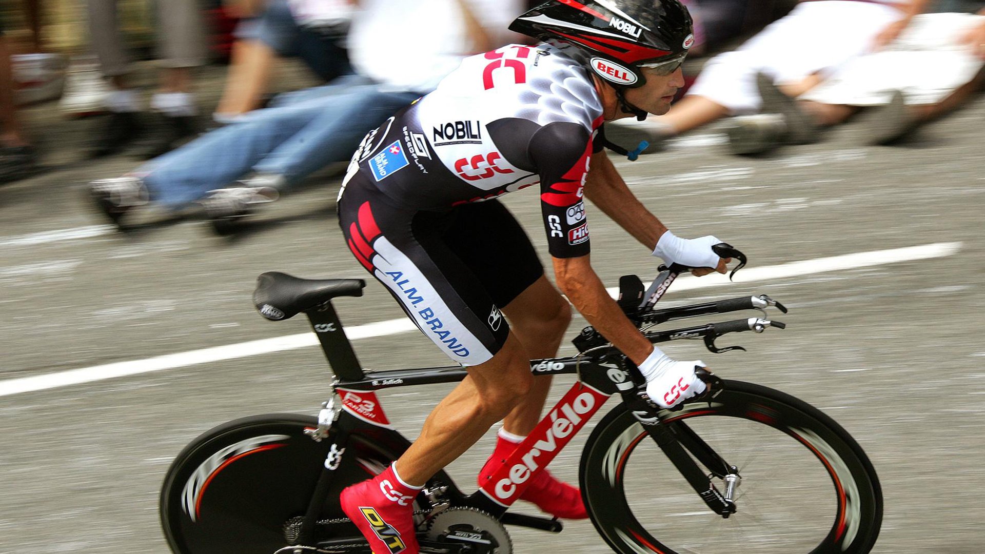 开云体育登录-羽坛双面镜，法国队完胜印尼背后的桃田贤斗统治哲学